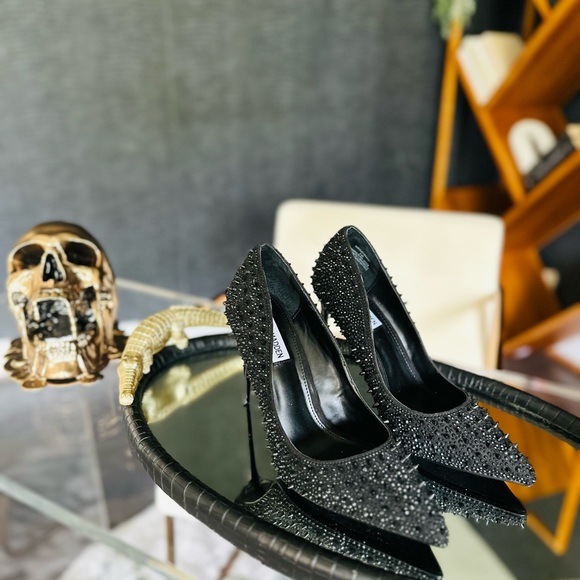 Steve Madden Spiked Stiletto Pumps. NIB. - Picture 1 of 5